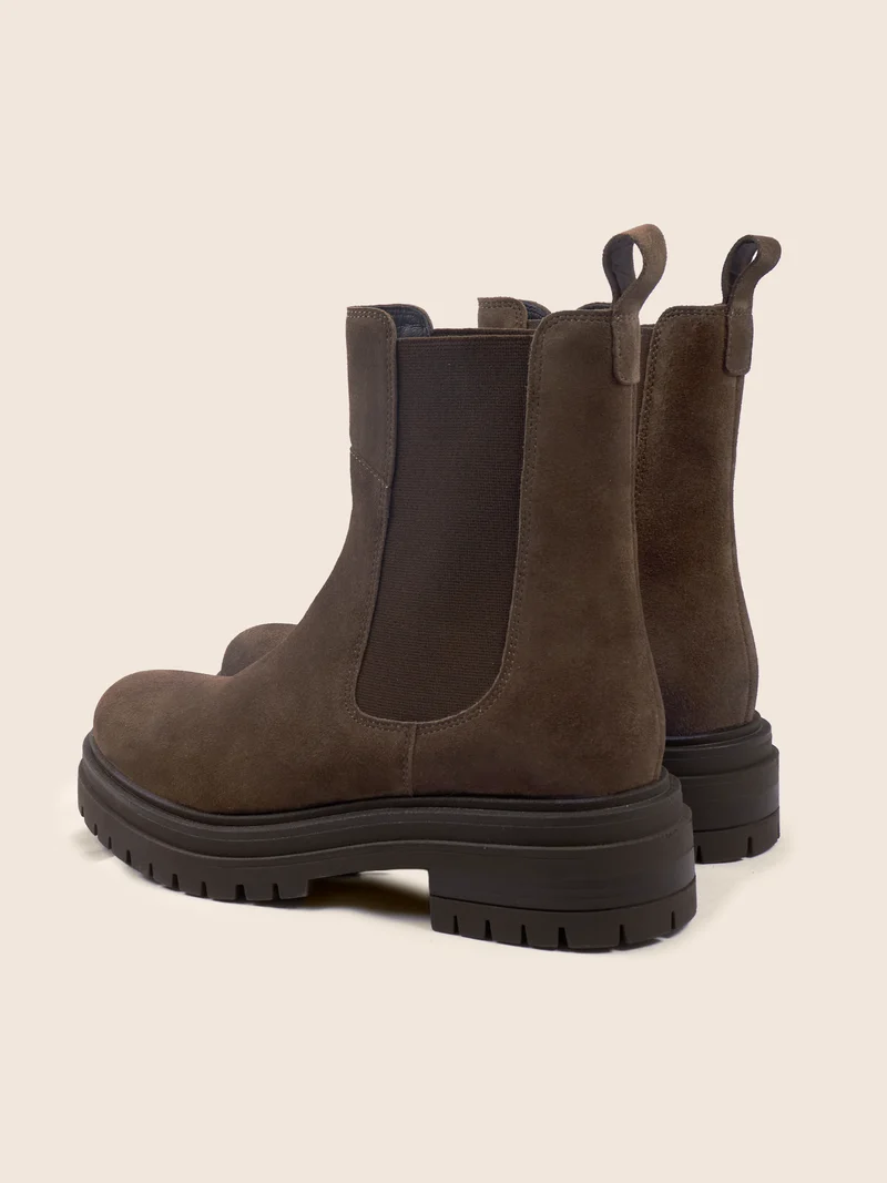 Bottines Chelsea crantées daim marron