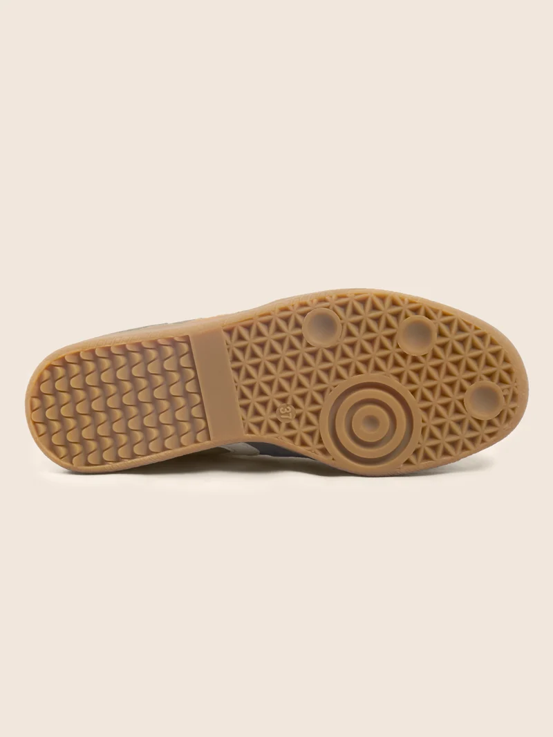 Baskets rétro cuir daim kaki