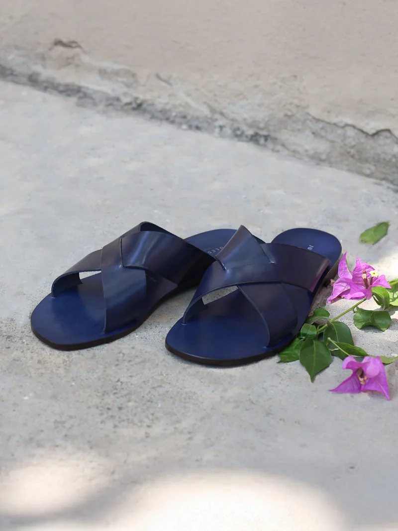 Mules plates cuir bleu