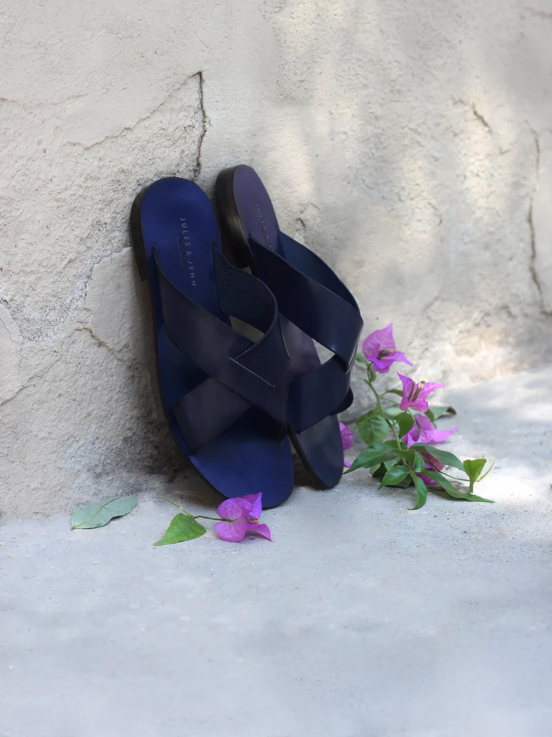 Mules plates cuir bleu