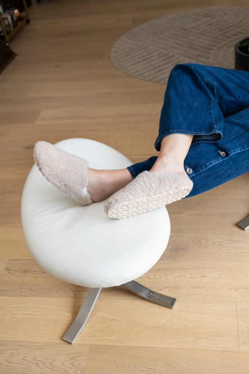 Claudine — Chausson en Laine Naturelle Latte | Doublure Laine | Fabriqué au Portugal