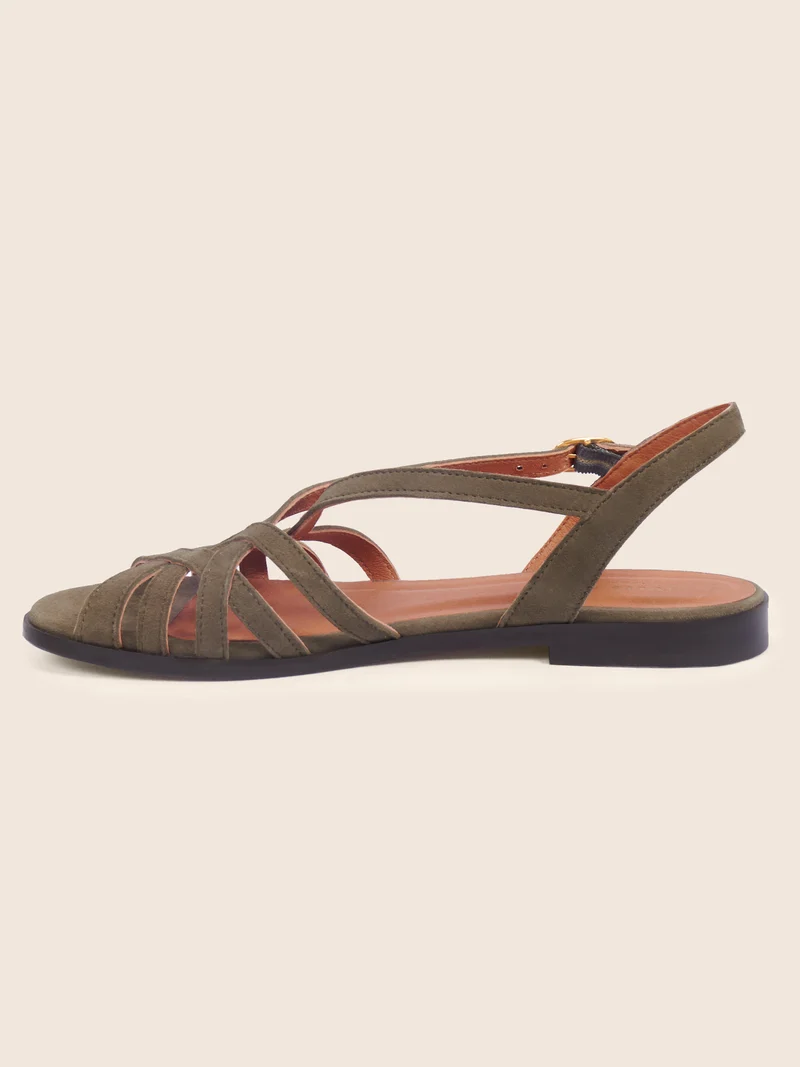 Sandales plates brides cuir daim kaki
