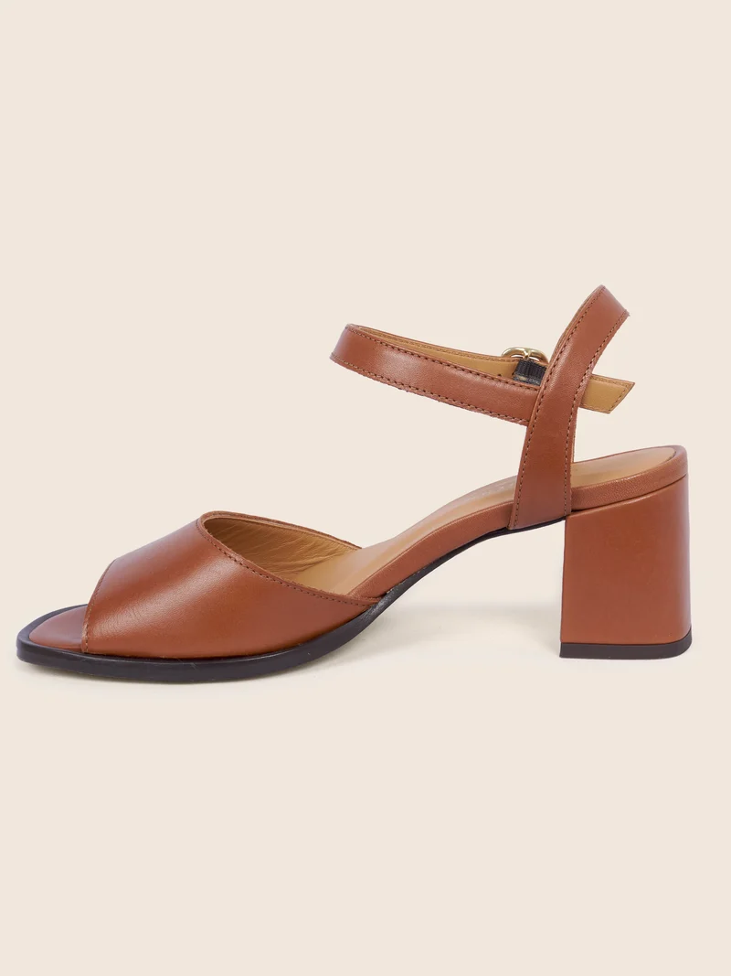 Sandales talon bloc cuir cognac