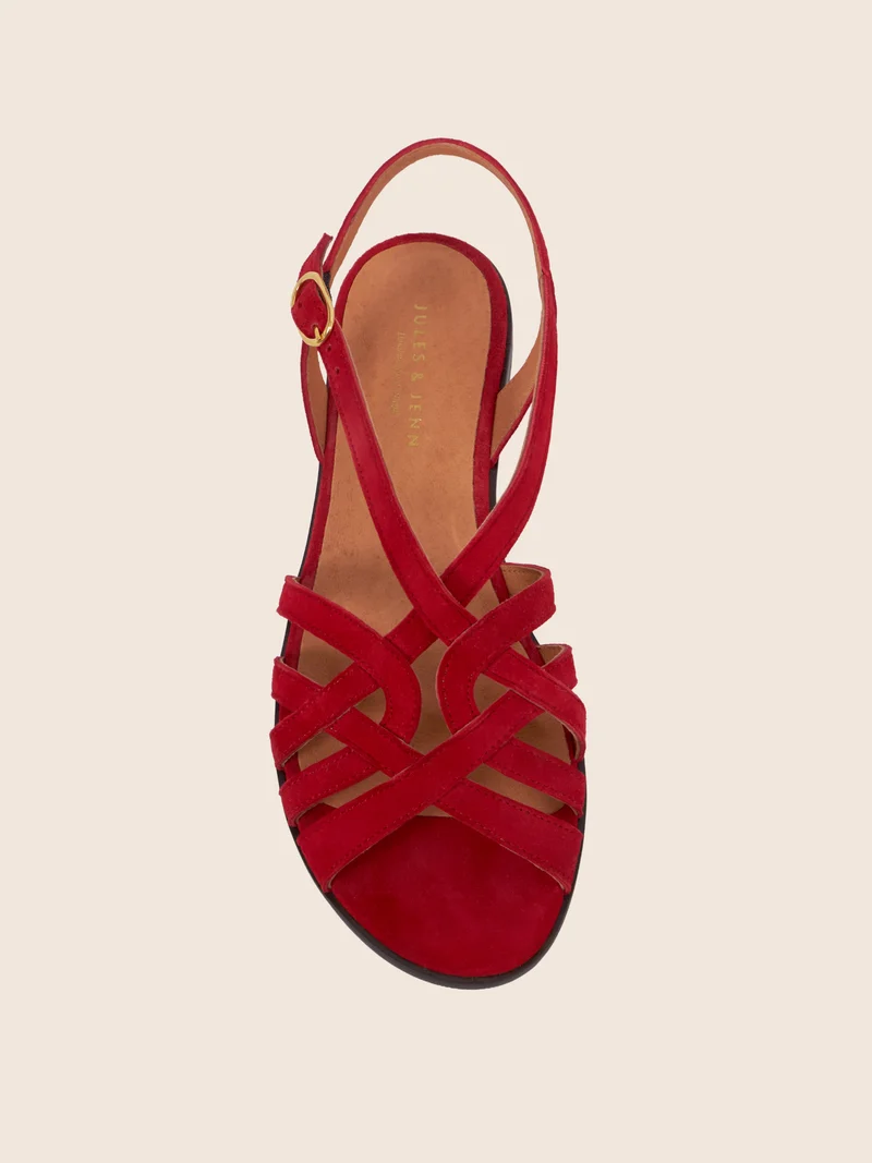 Sandales plates brides cuir daim rouge
