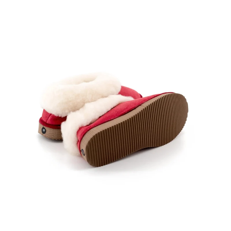 Chaussons mixte rouge en peau de mouton