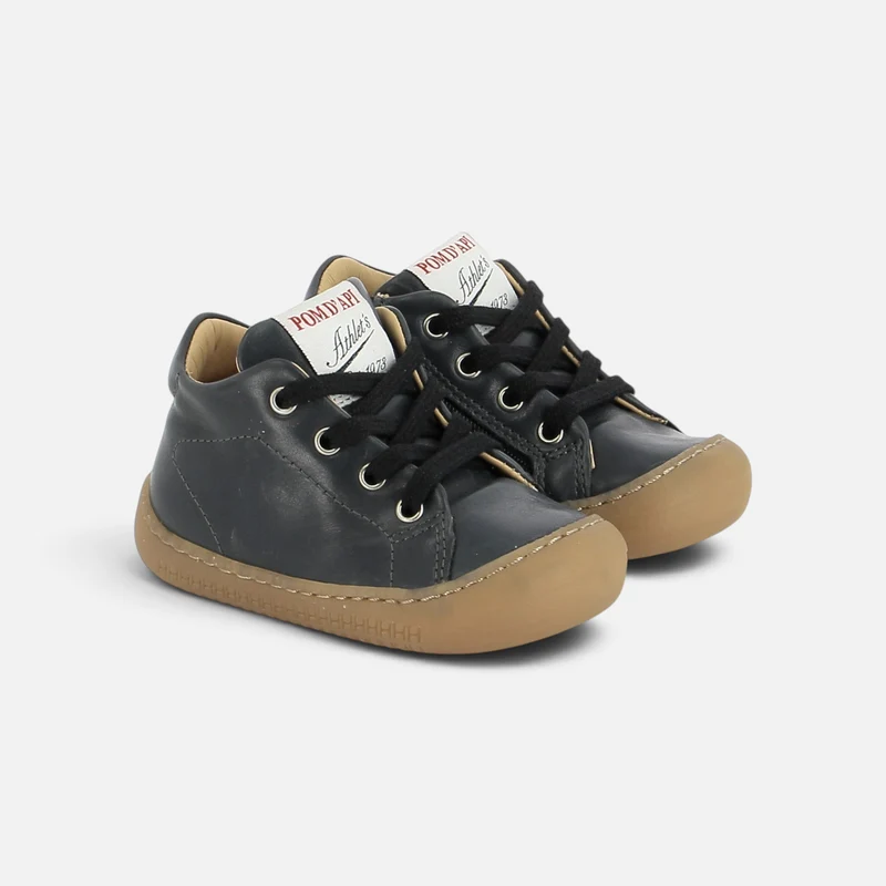 YAKA WALK - DORADA - NOIR