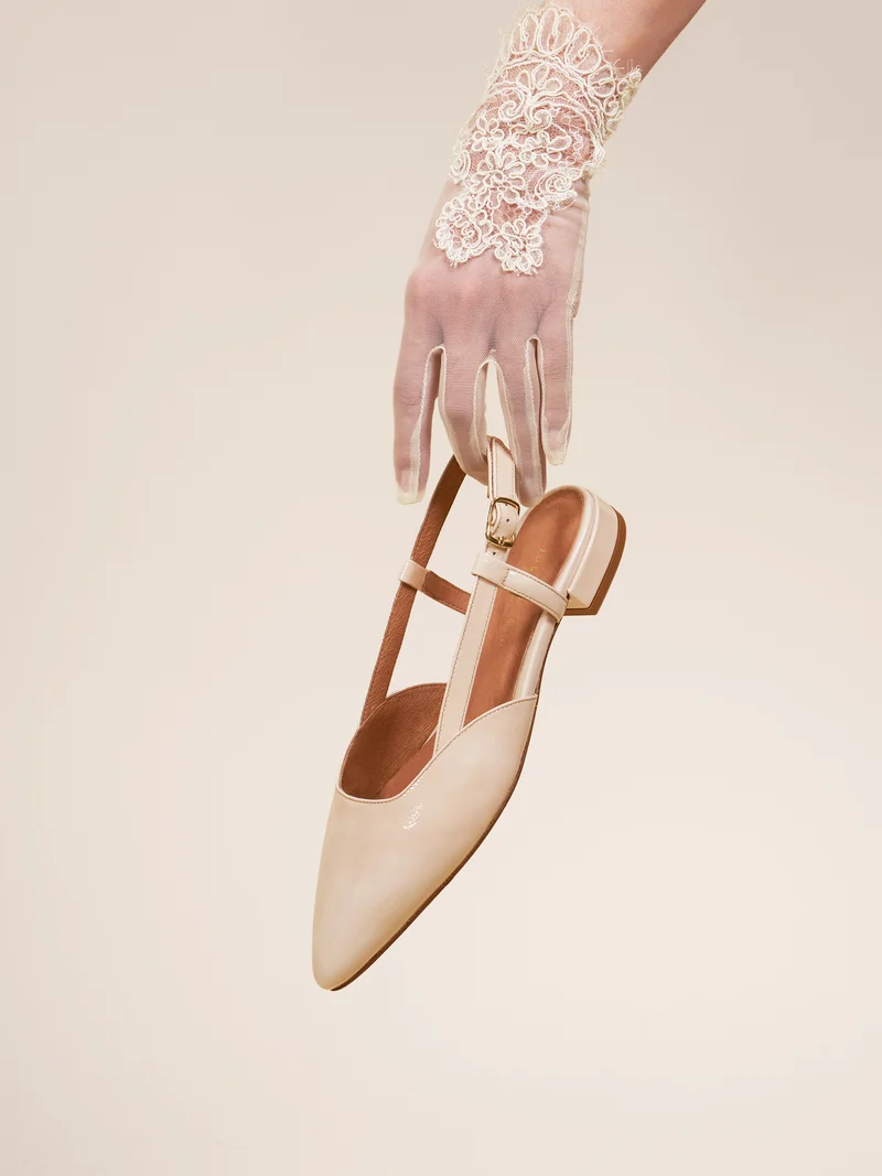 Ballerines slingback cuir vernis crème