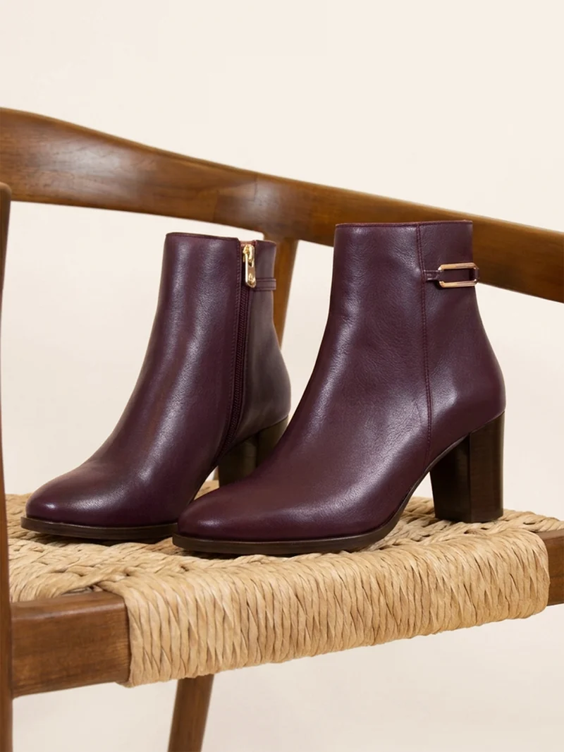 Bottines bijoux talon cuir bordeaux