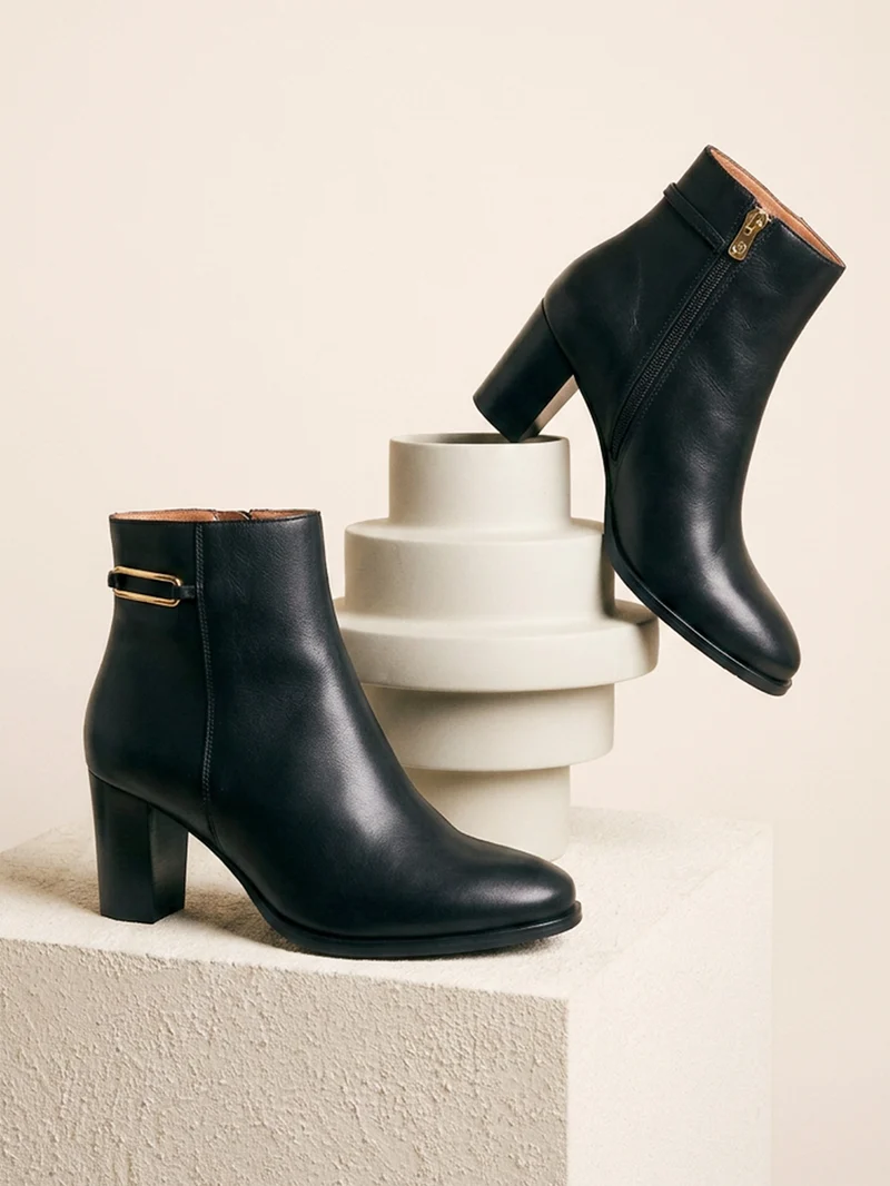 Bottines bijoux talon cuir noir