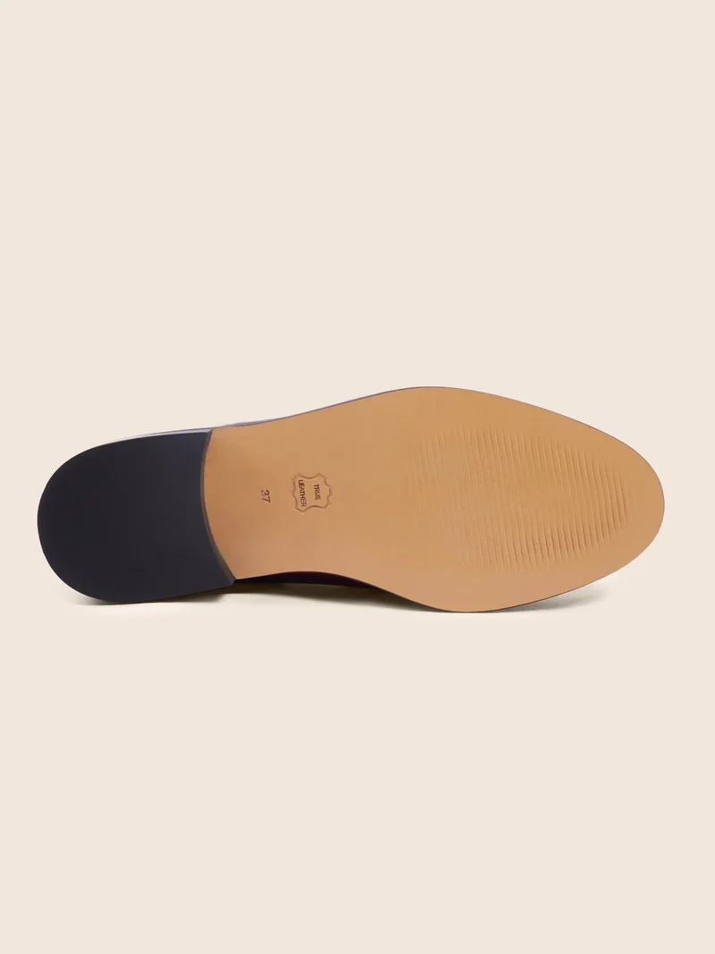 Mocassins cuir bordeaux clouté