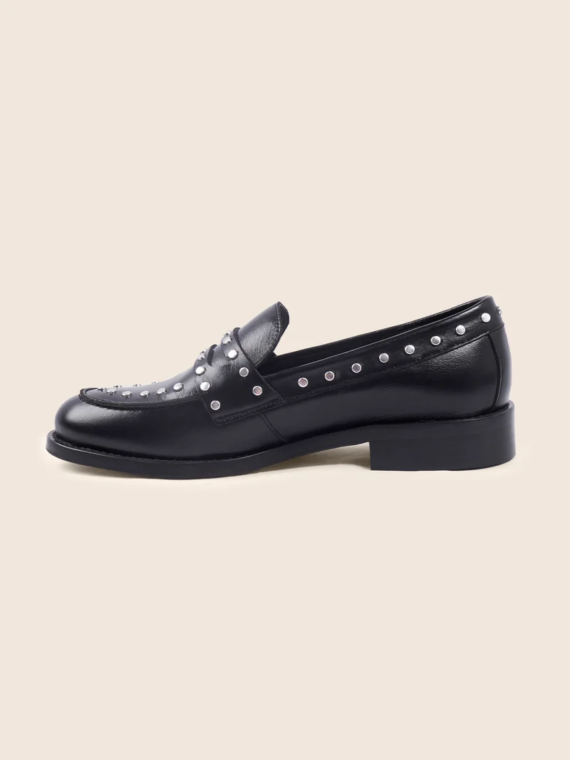 Mocassins cuir noir clouté