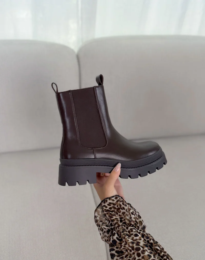 Bottines femme marron tendance style Chelsea à plateforme crantée et talon épais