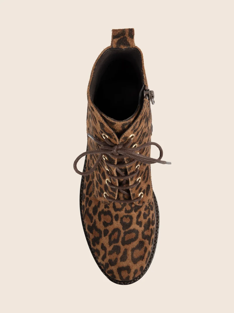 Bottines plates à lacet cuir léopard