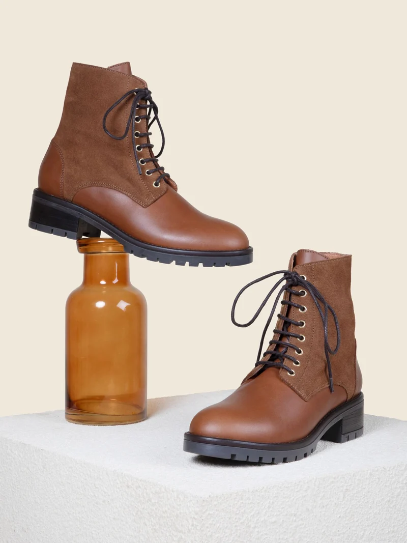 Bottines à lacet cuir camel