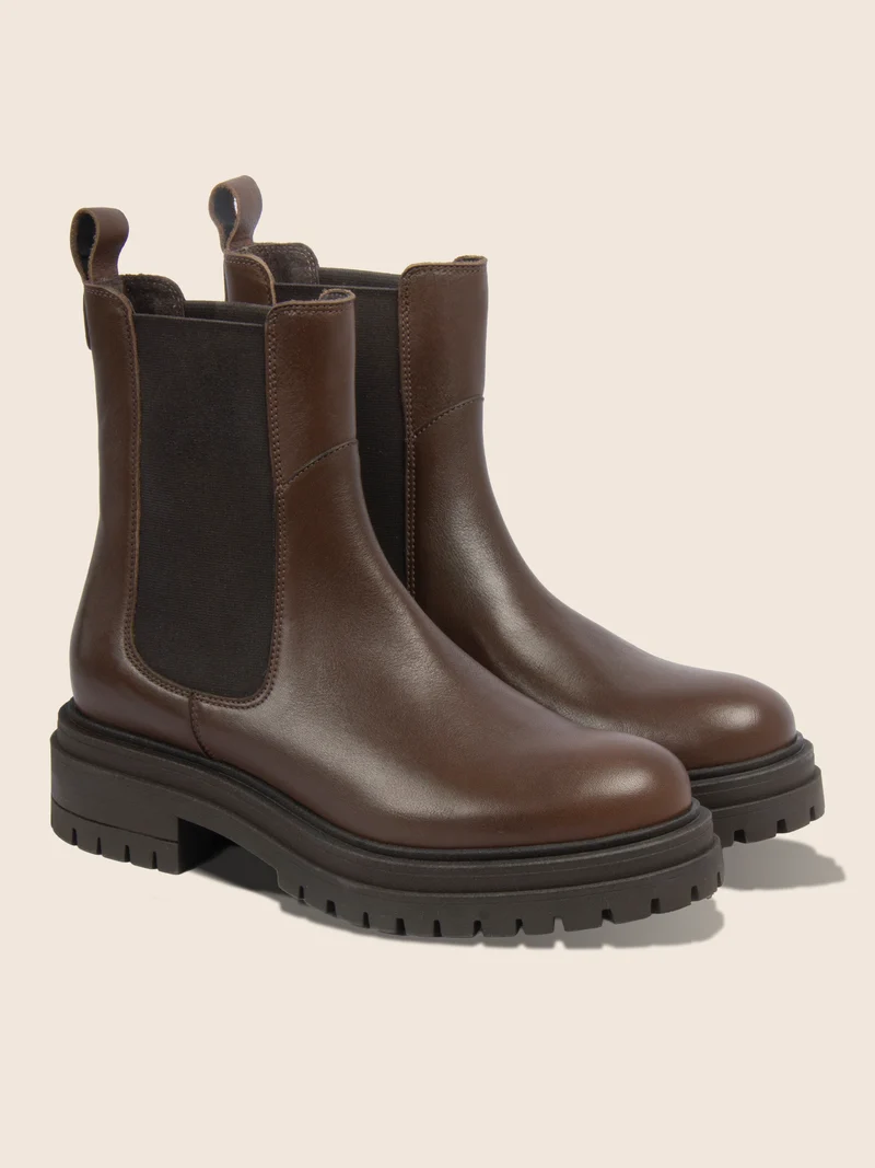 Bottines Chelsea crantées cuir marron