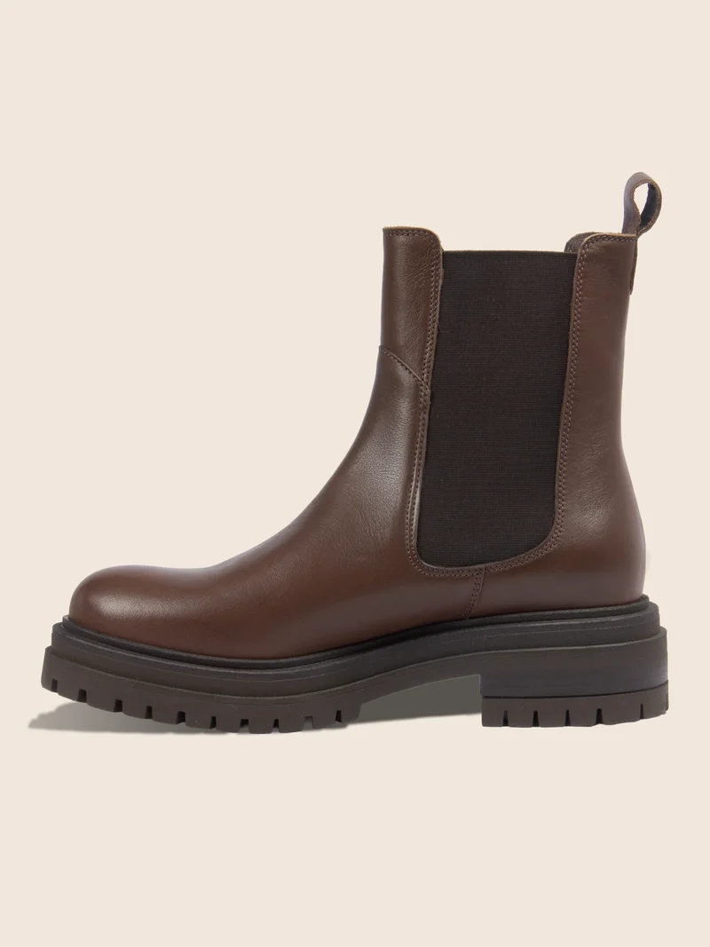 Bottines Chelsea crantées cuir marron