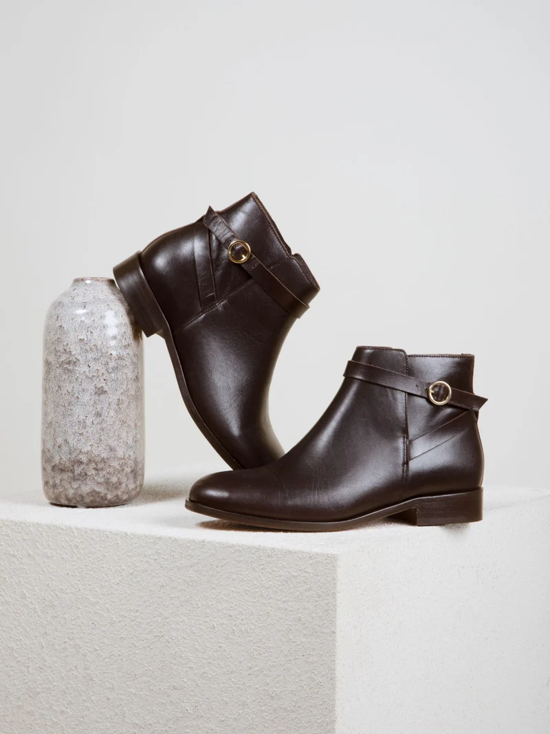 Bottines cavalières plates cuir marron