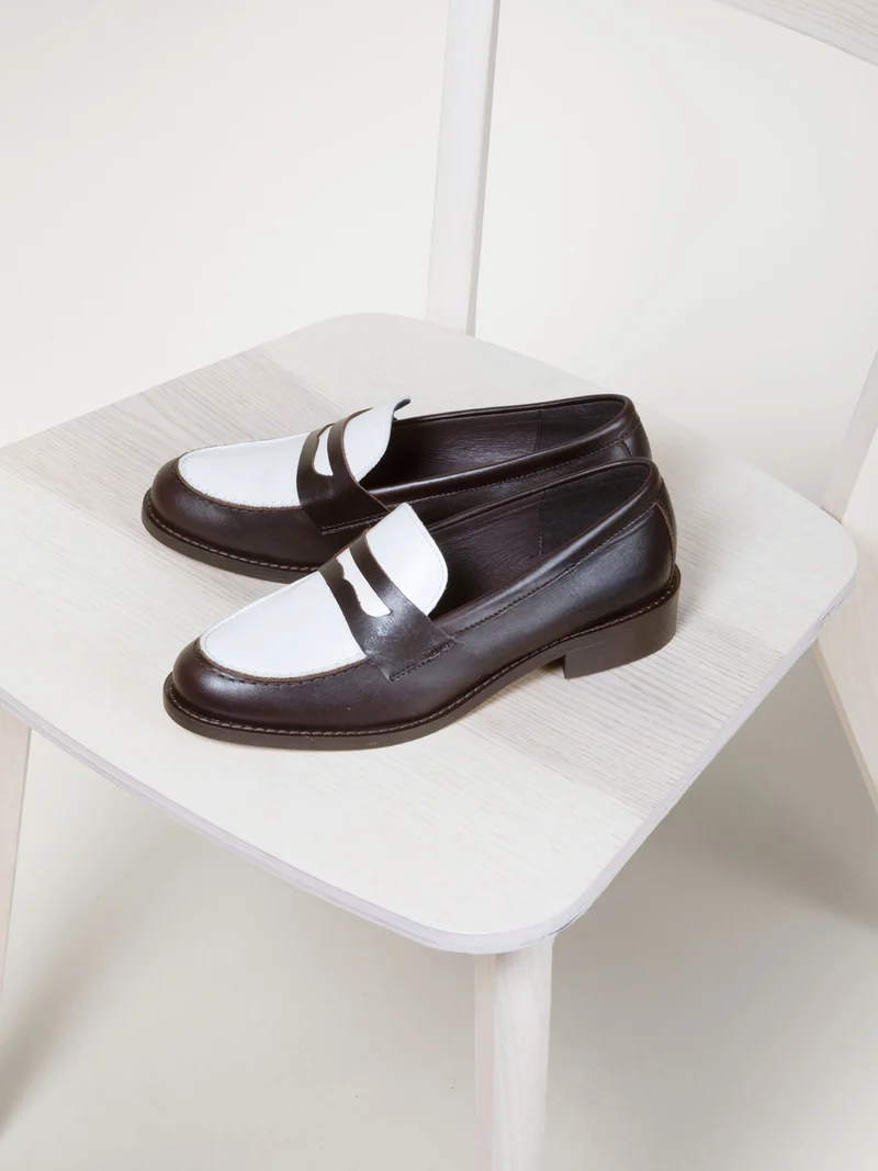 Mocassins cuir marron blanc