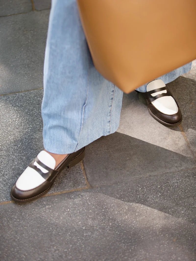 Mocassins cuir marron blanc