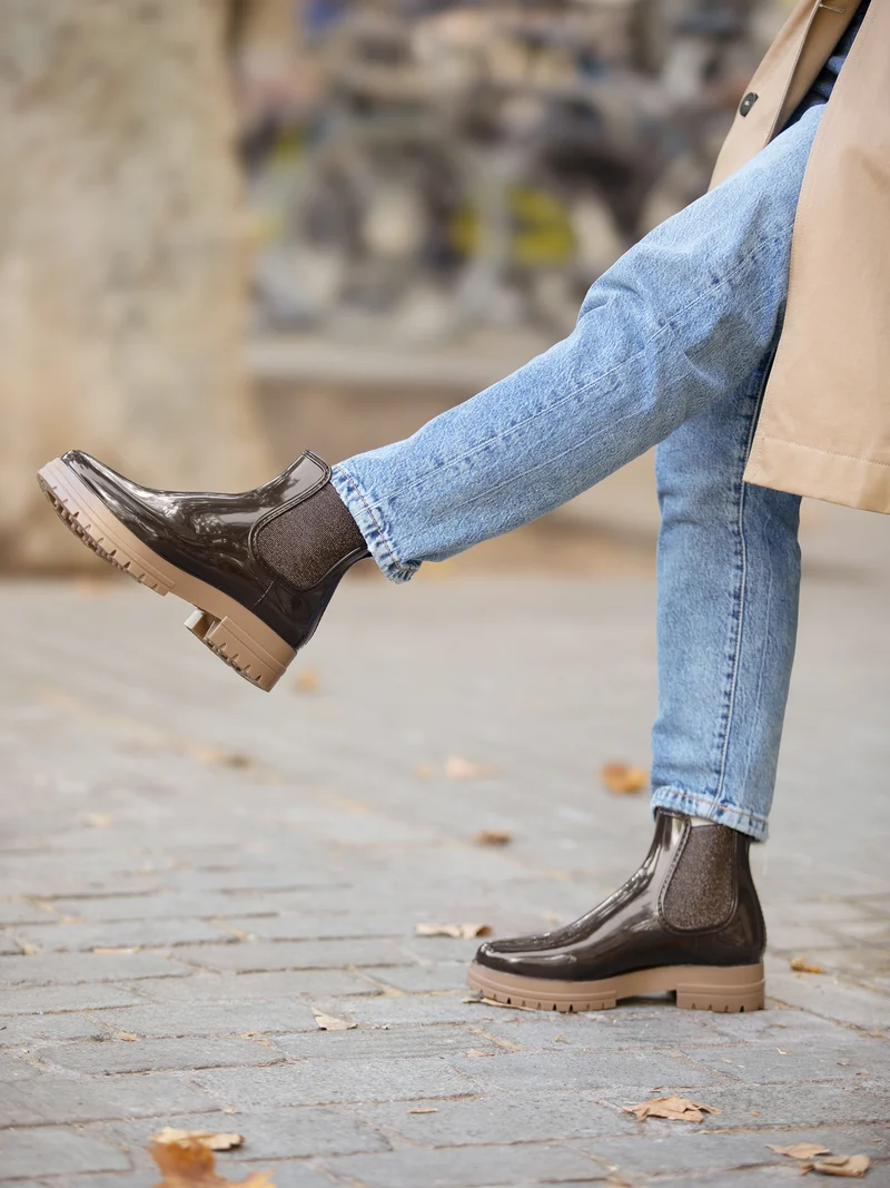 Bottines de pluie crantées marron beige