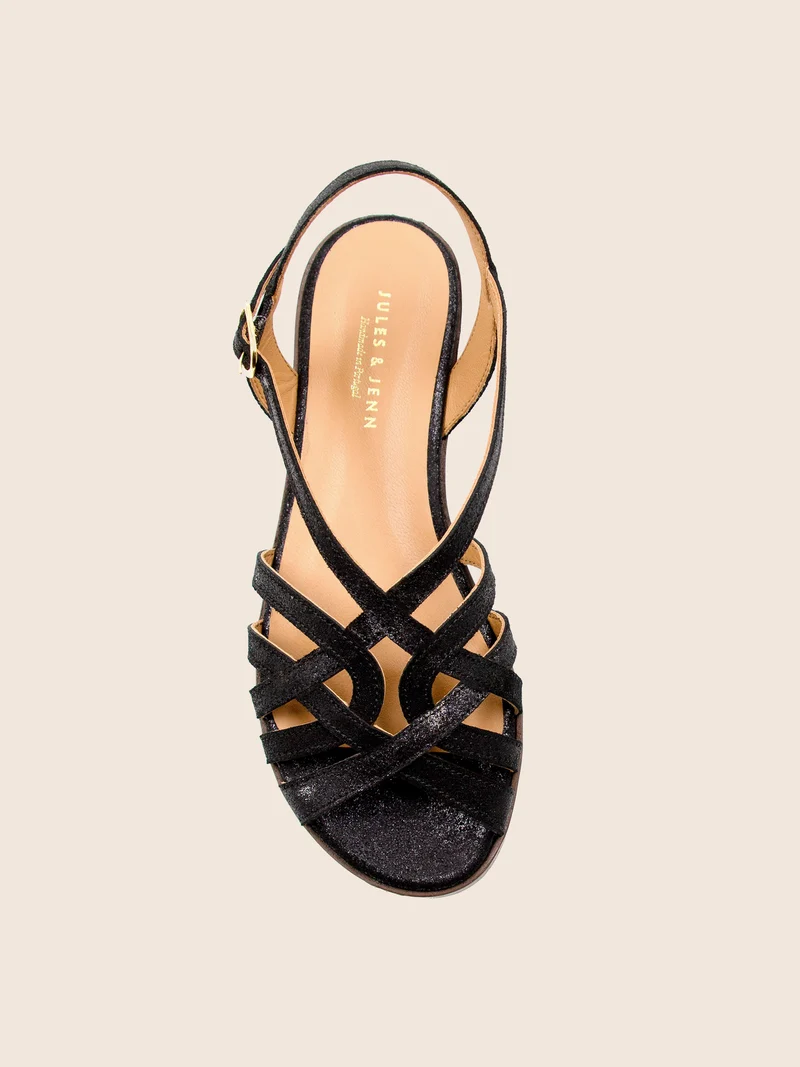 Sandales plates brides cuir irisé noir