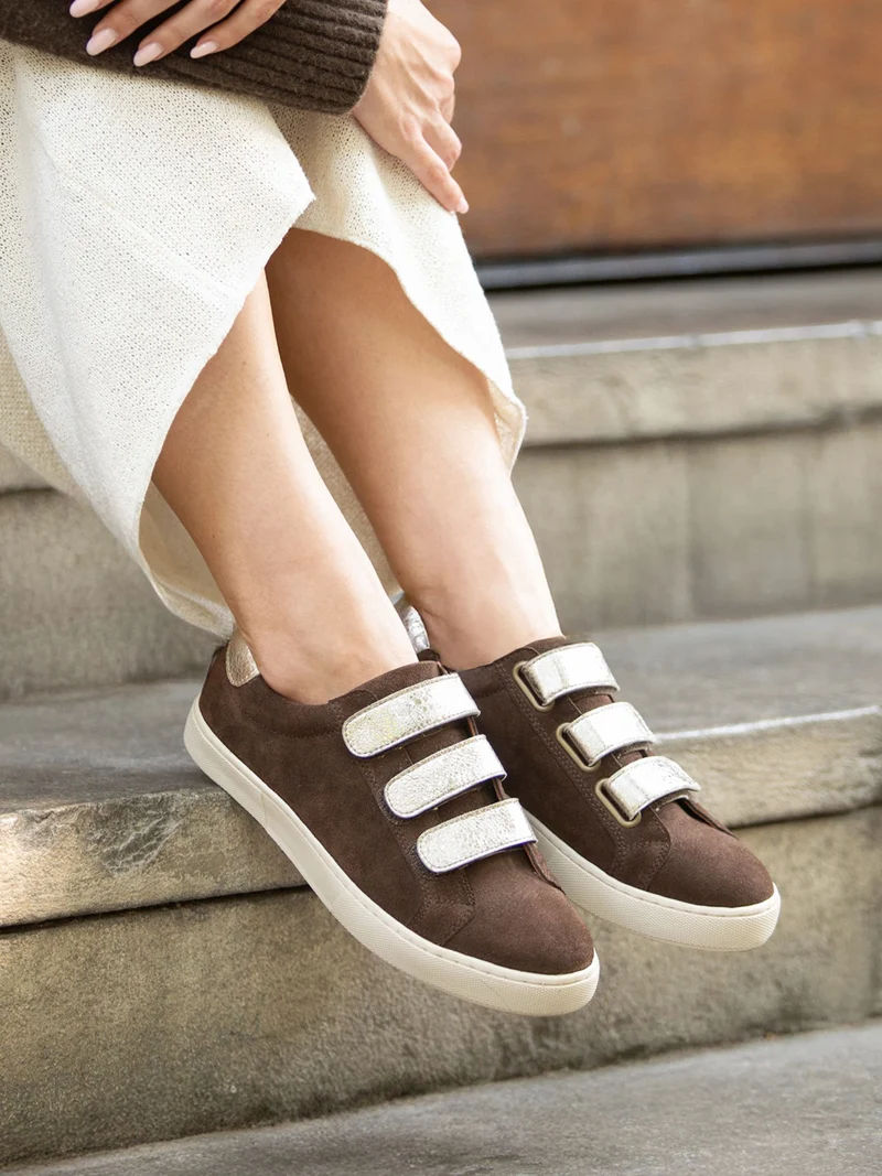 Baskets scratch cuir daim marron doré