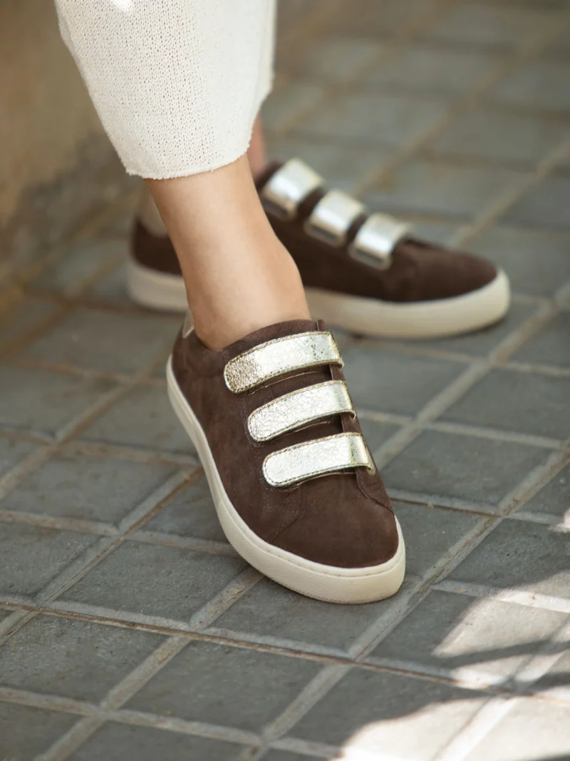Baskets scratch cuir daim marron doré