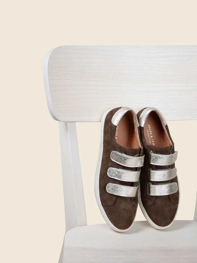 Baskets scratch cuir daim marron doré
