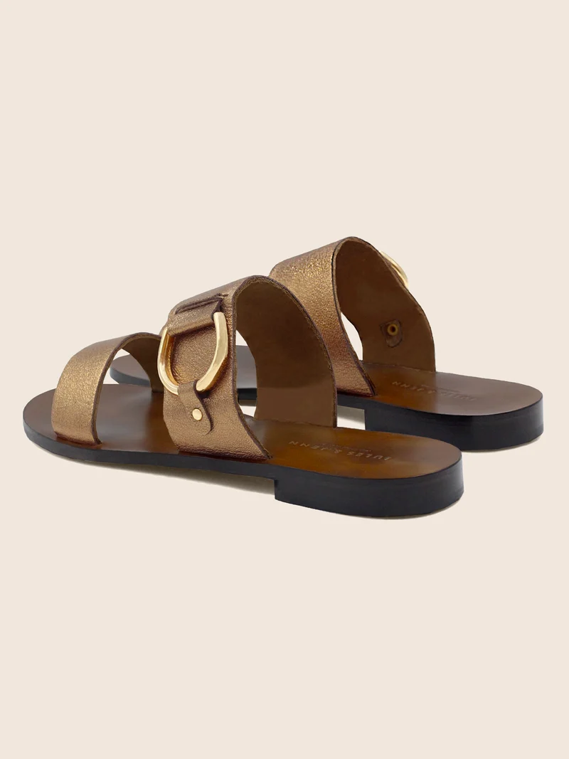 Sandales boucle cuir métallisé bronze