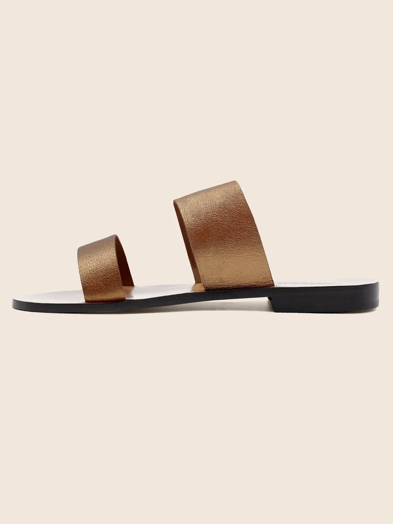 Sandales boucle cuir métallisé bronze
