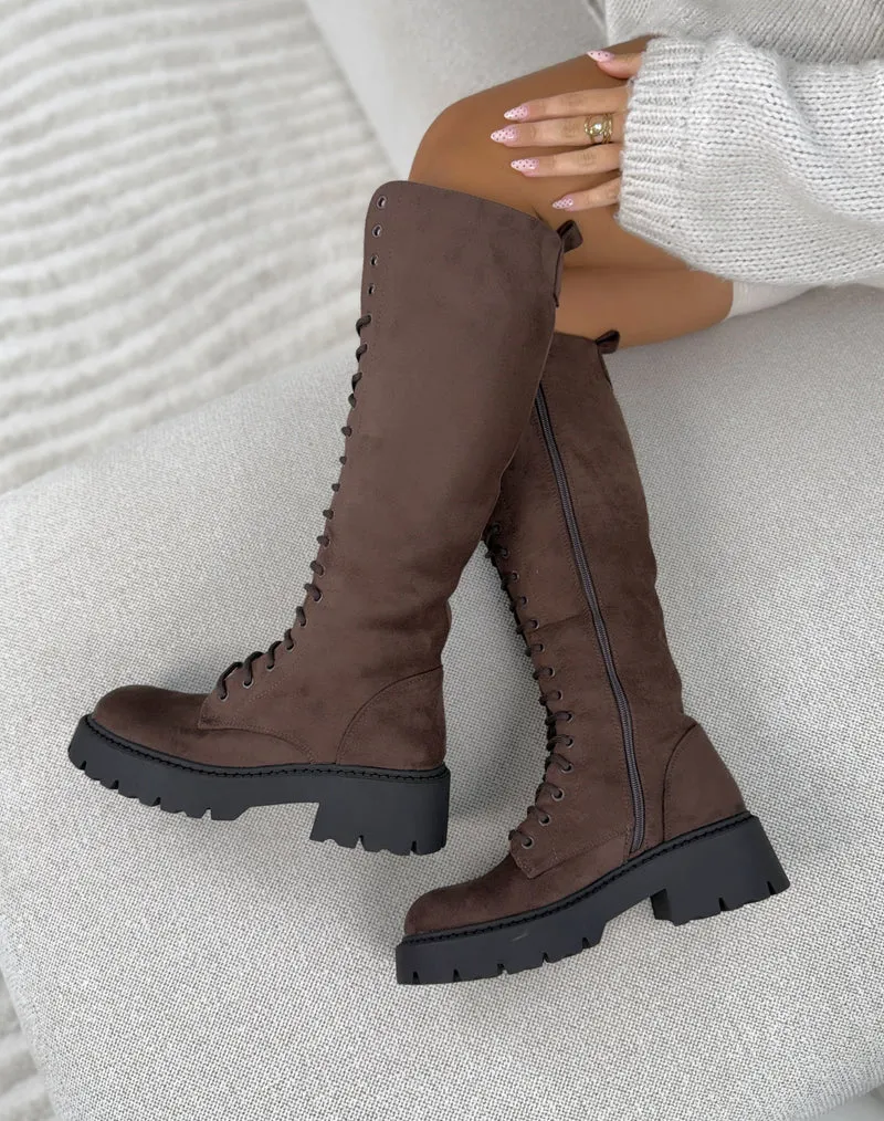 Bottes femme marron tendance en suédine à lacets et semelle crantée