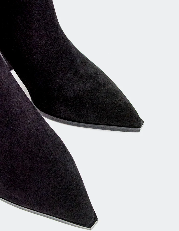 Evania Black Suede