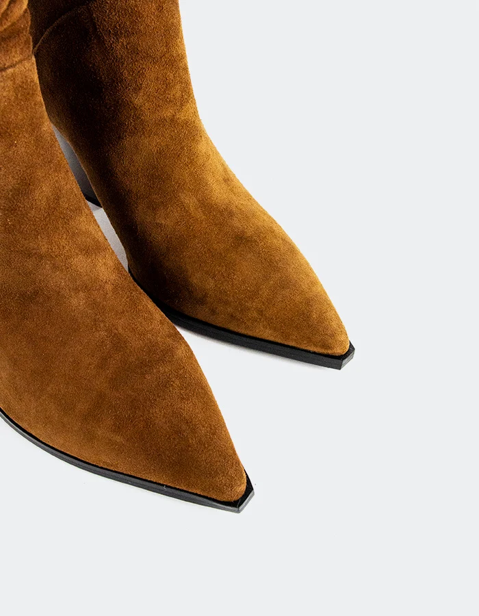 Evania Tan Suede