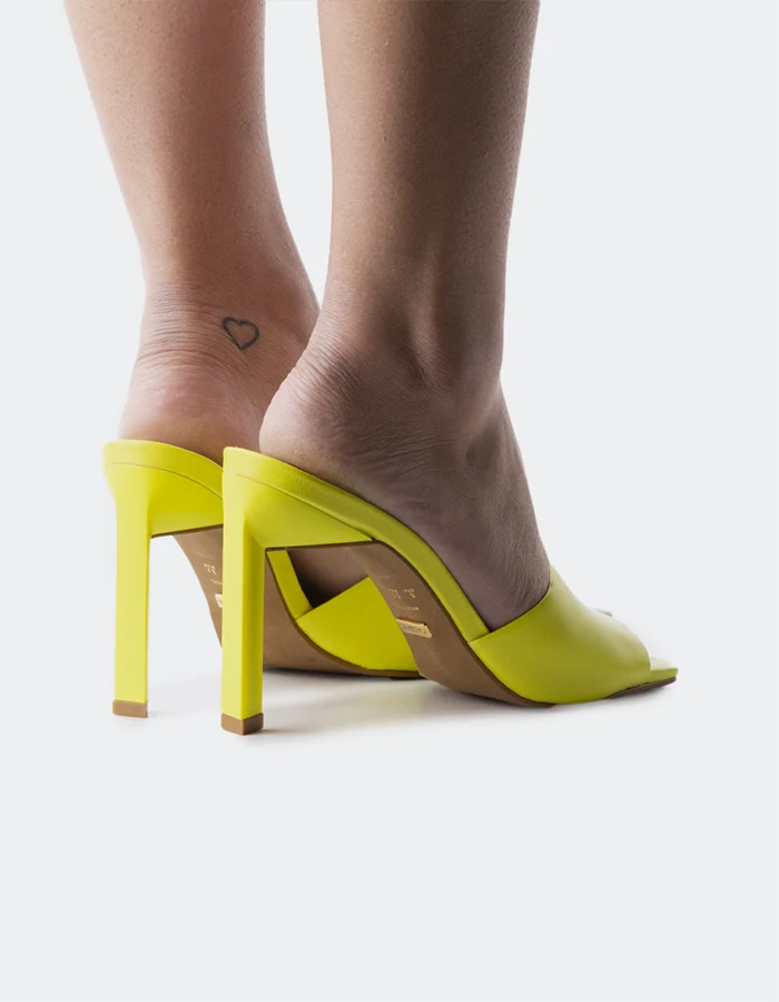 Malbec Yellow Leather