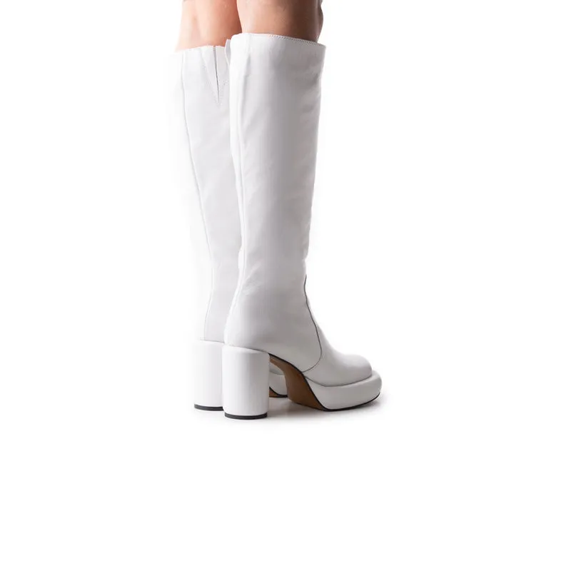Maverik White Leather