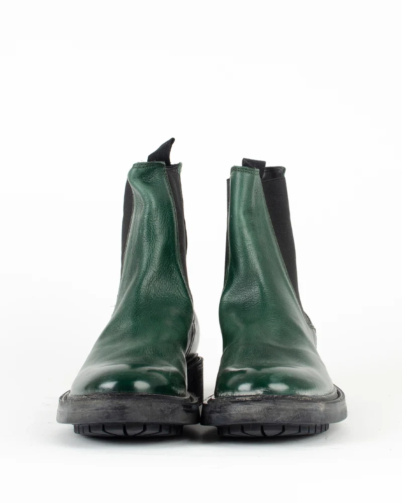 Boots moma