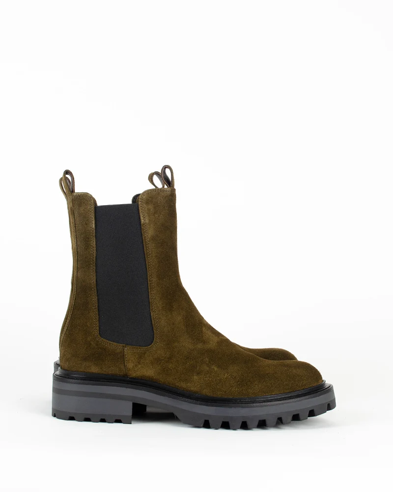 Boots billi bi