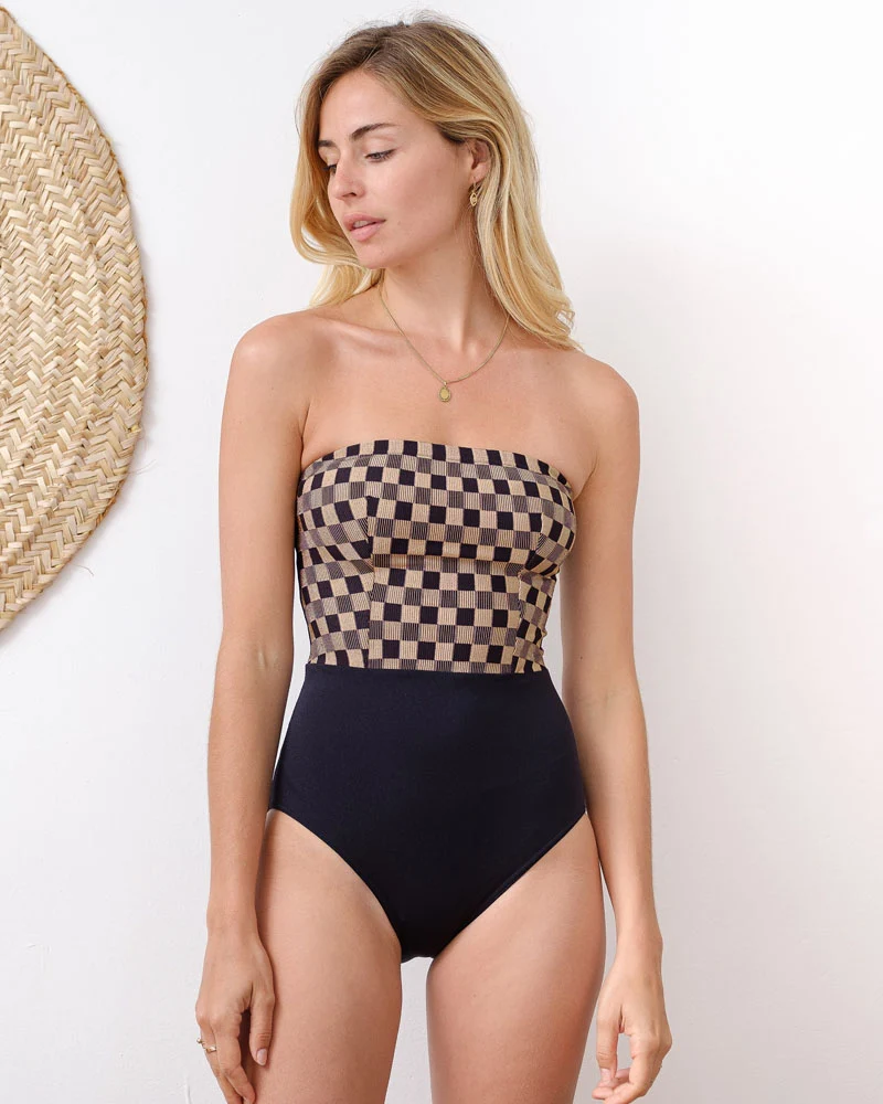 Maillot 1 piece baie brune