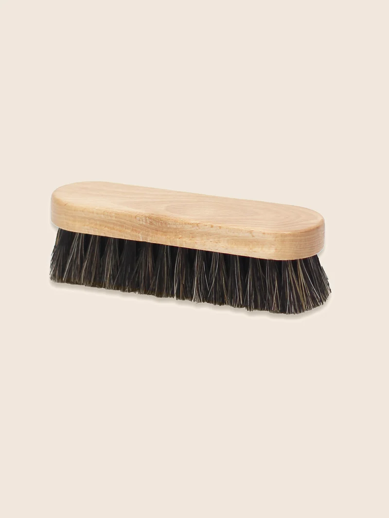 Brosse à reluire cuir