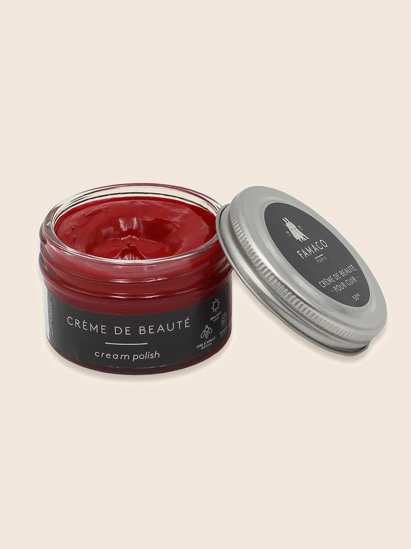 Cirage cuir rouge
