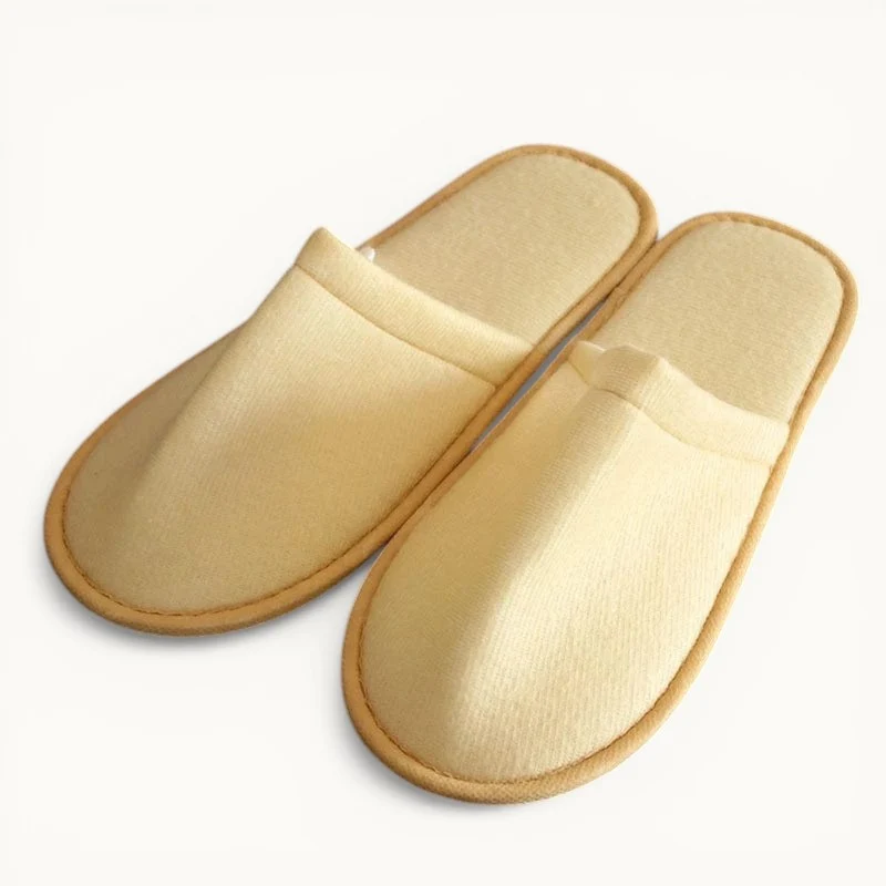 Lot de 5 chaussons d'hôtel