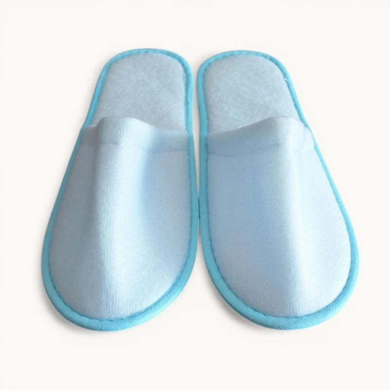 Lot de 5 chaussons d'hôtel