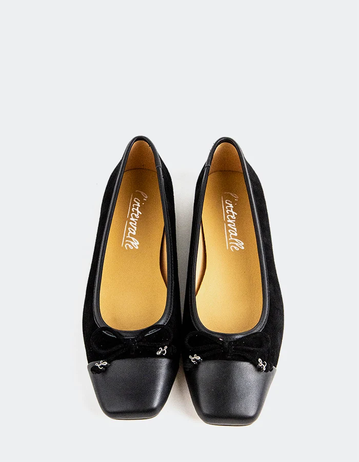 Suki Black Suede