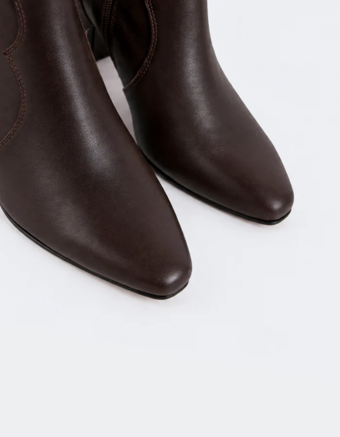 Bellamy Brown Leather