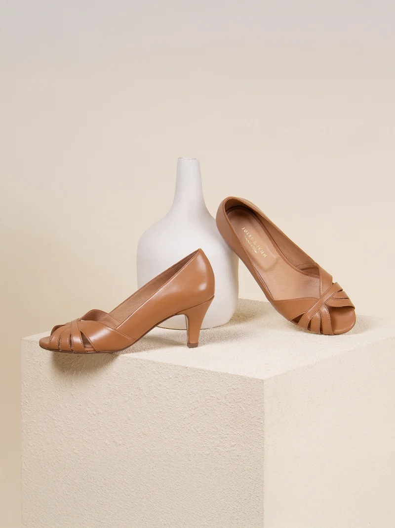 Escarpins bout ouvert cuir camel
