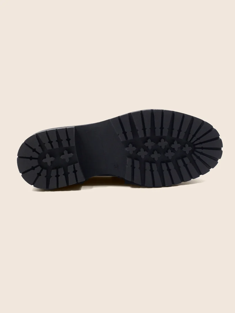 Mocassins crampons cuir noir
