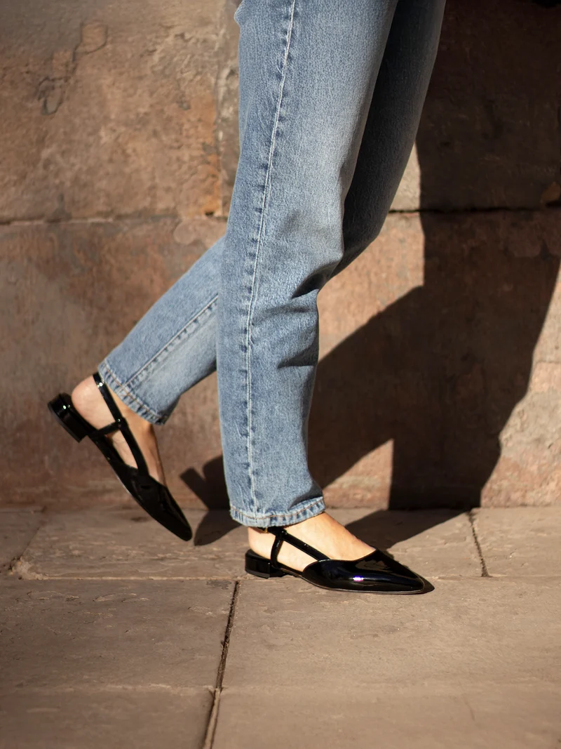 Ballerines slingback cuir vernis noir