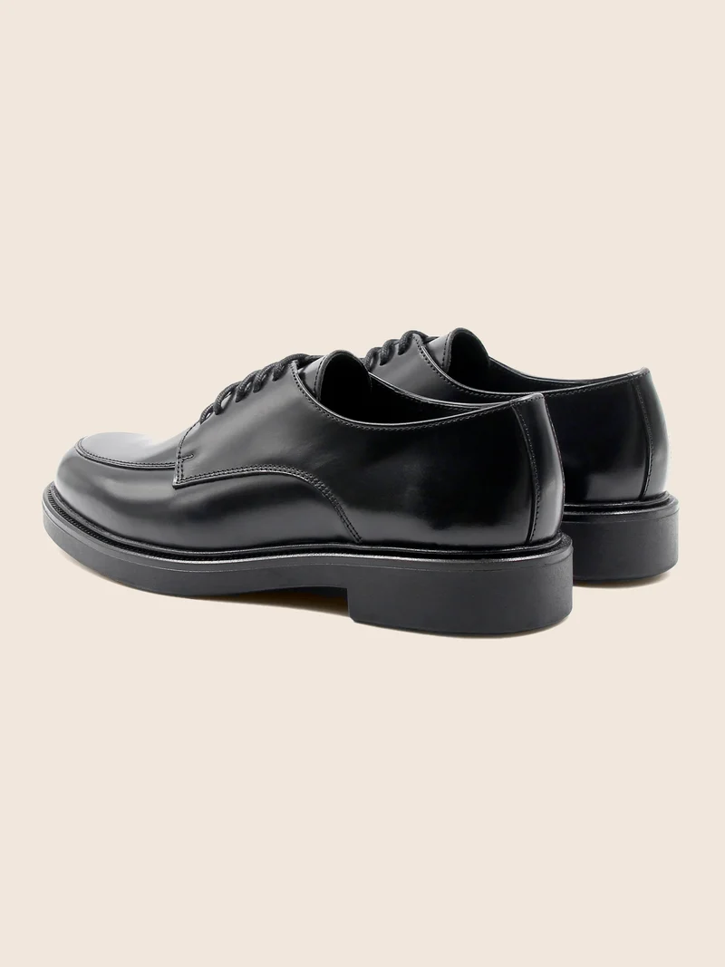 Derbies cuir brillant noir