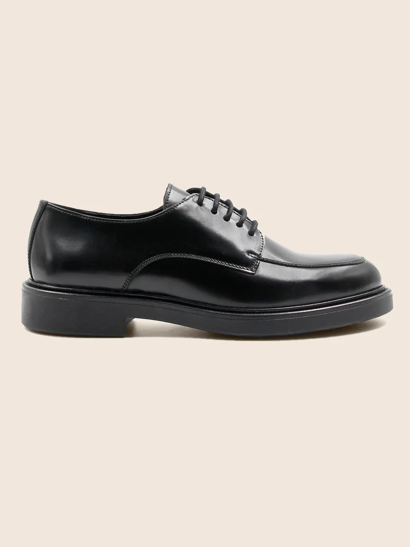 Derbies cuir brillant noir