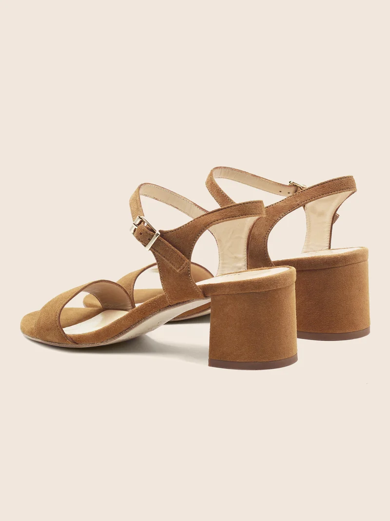 Sandales moyen talon daim cognac